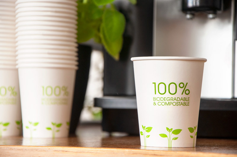 Ekologické kelímky na kávu a čaj na kurzech NICOM